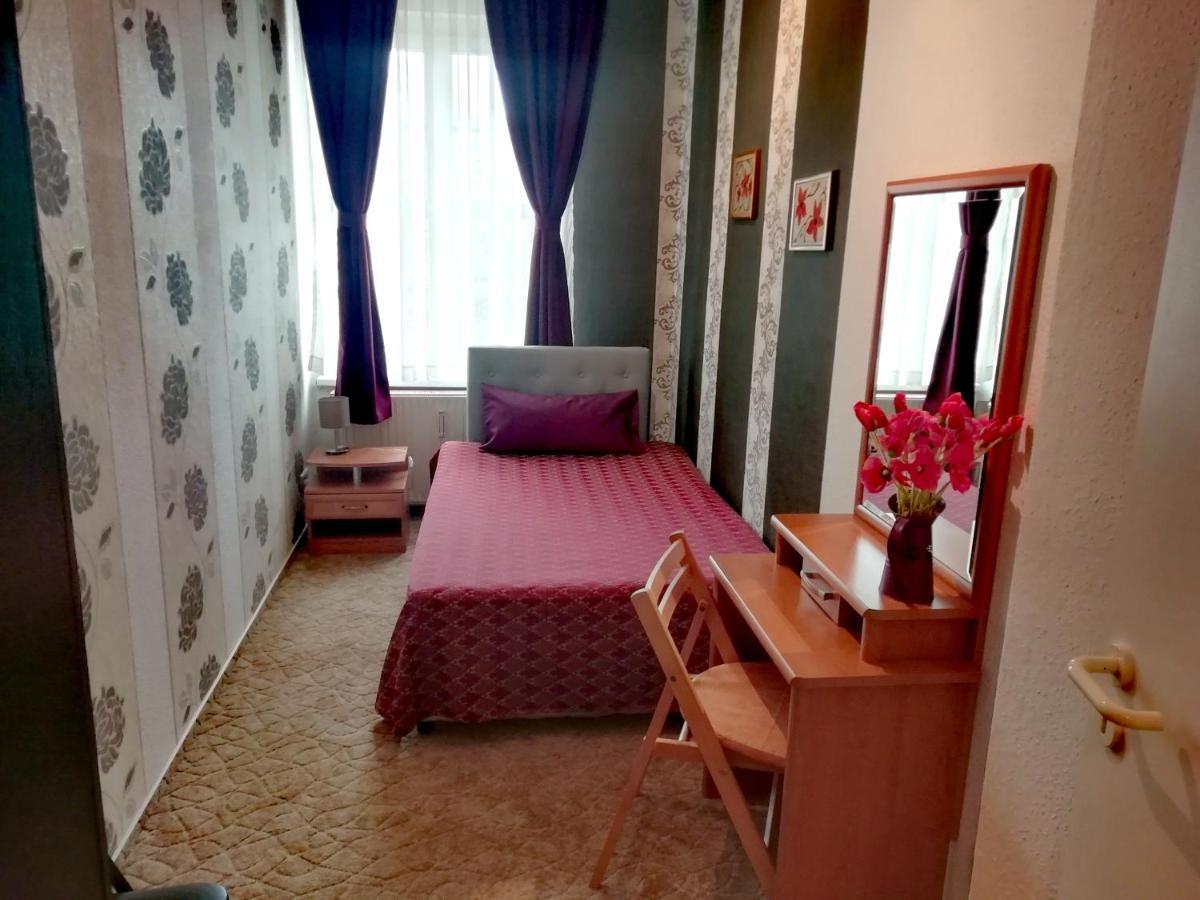 Grosse Wohnung Mit Terrasse Im Altstadtzentrum - Ferienwohnung Chiplakoff Blankenburg  Zewnętrze zdjęcie